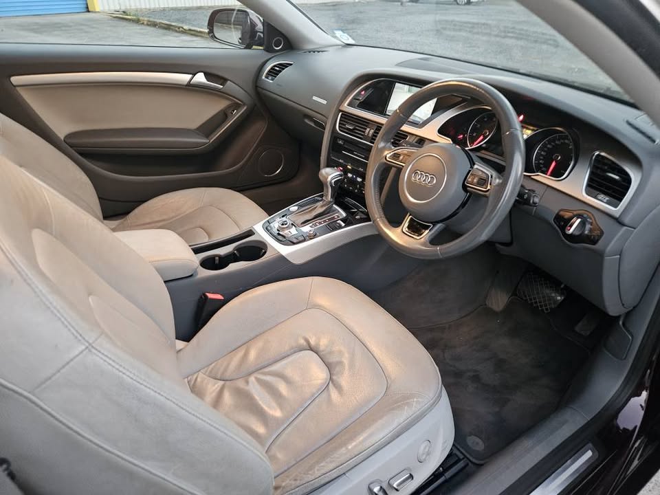 2012 A5 quattro S-Line coupe easy finance9.jpg